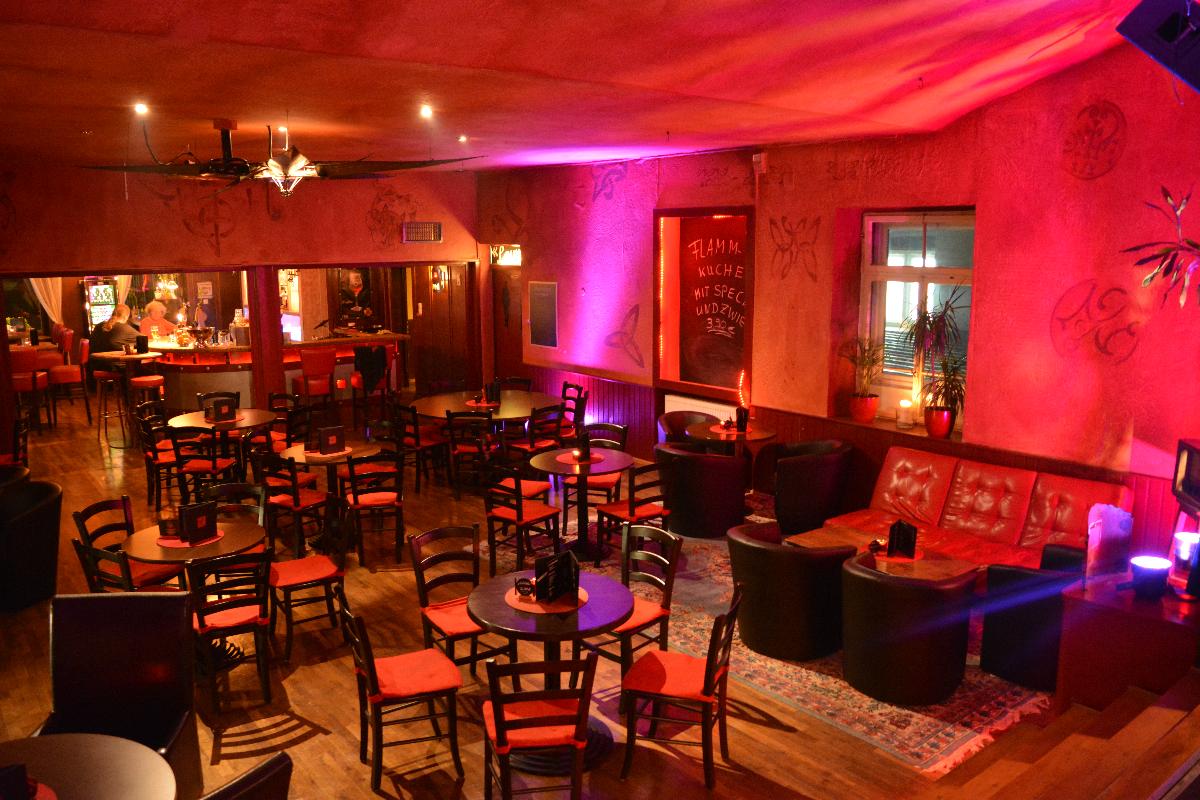 red. bar & lounge - Barbereich